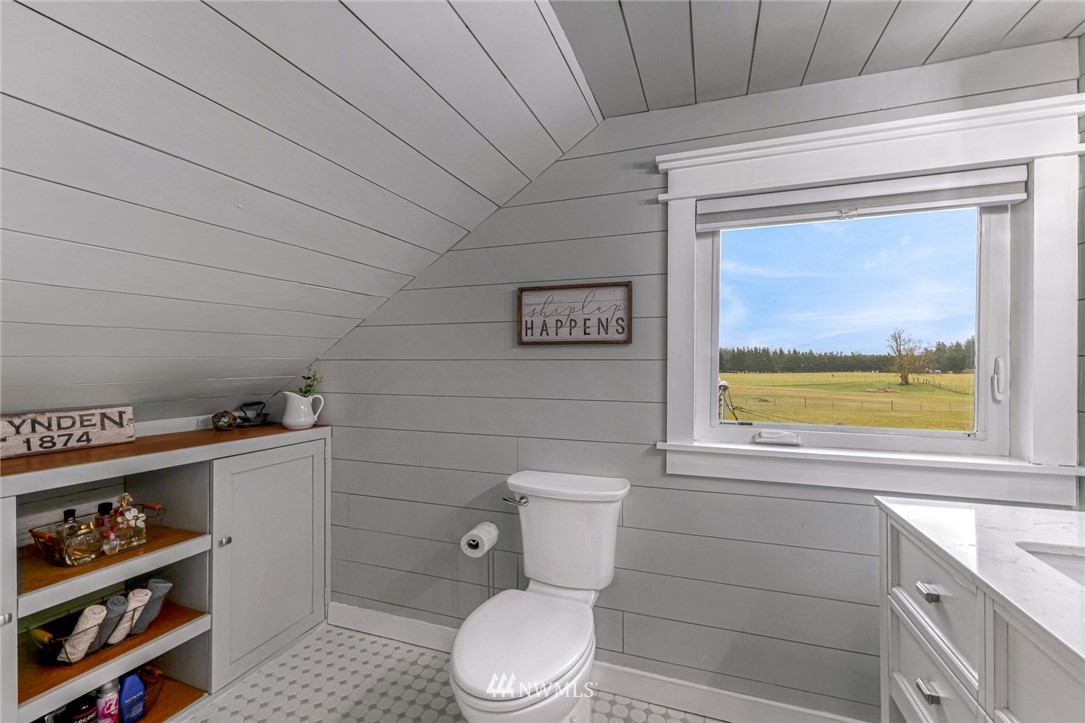 6464 Hannegan Road Lynden, WA 98264 - Photo 25 of 40 Gallery Image 25