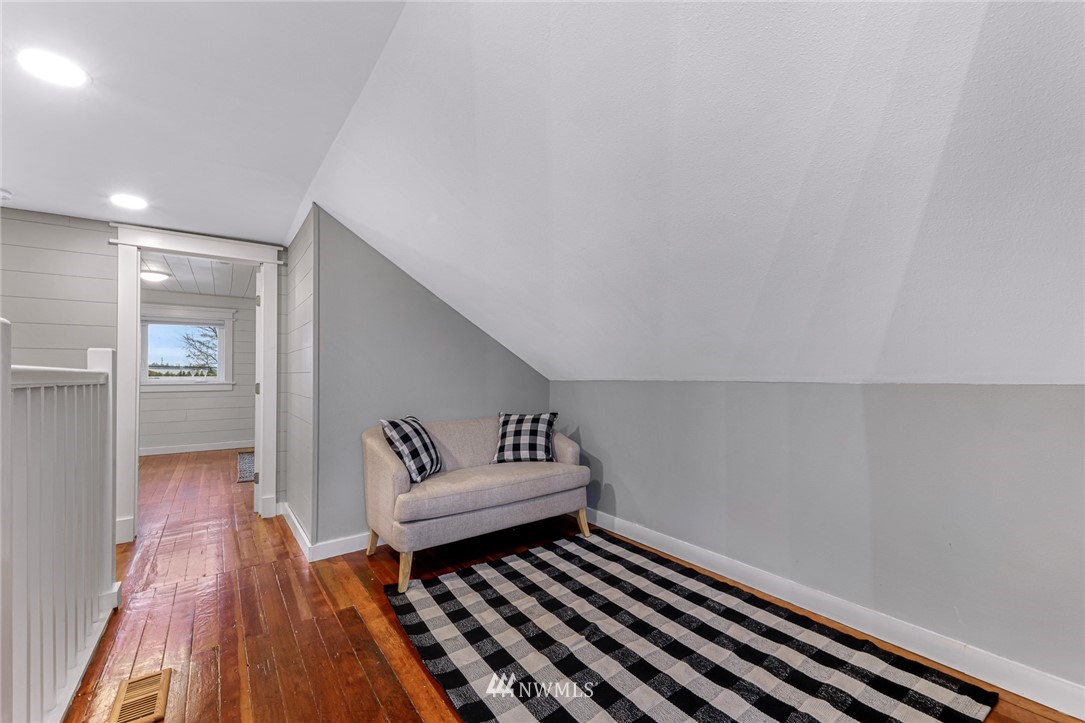 6464 Hannegan Road Lynden, WA 98264 - Photo 26 of 40 Gallery Image 26