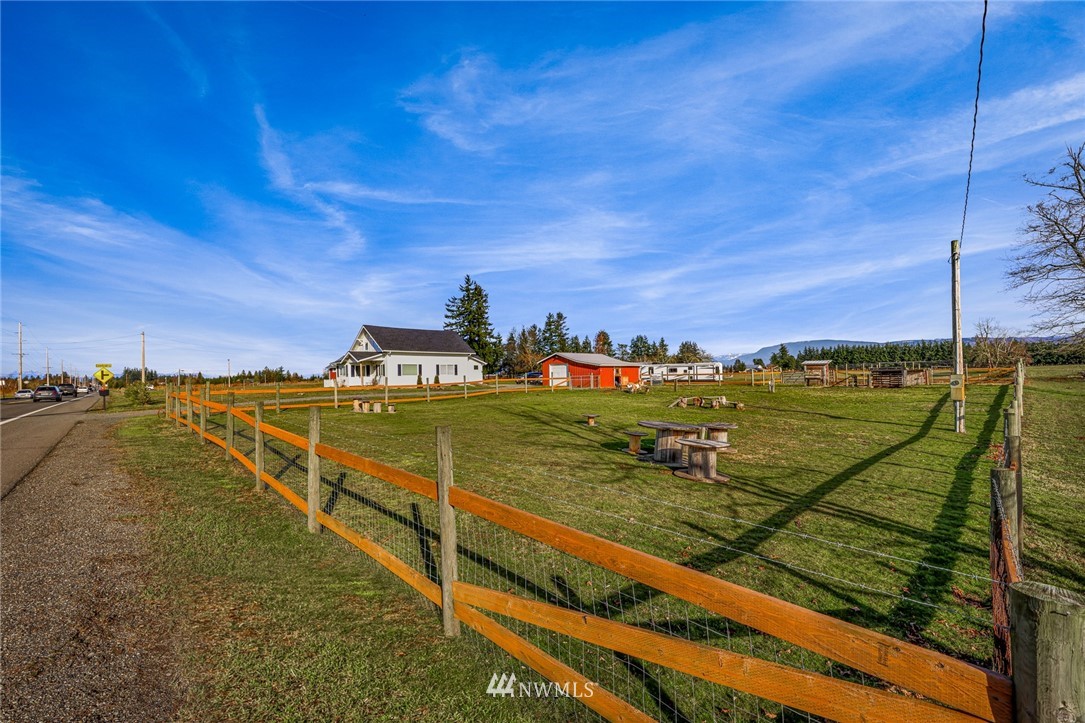 6464 Hannegan Road Lynden, WA 98264 - Photo 37 of 40 Gallery Image 37