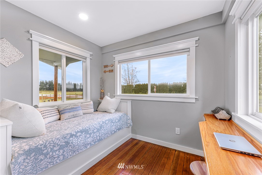 6464 Hannegan Road Lynden, WA 98264 - Photo 4 of 40 Gallery Image 4