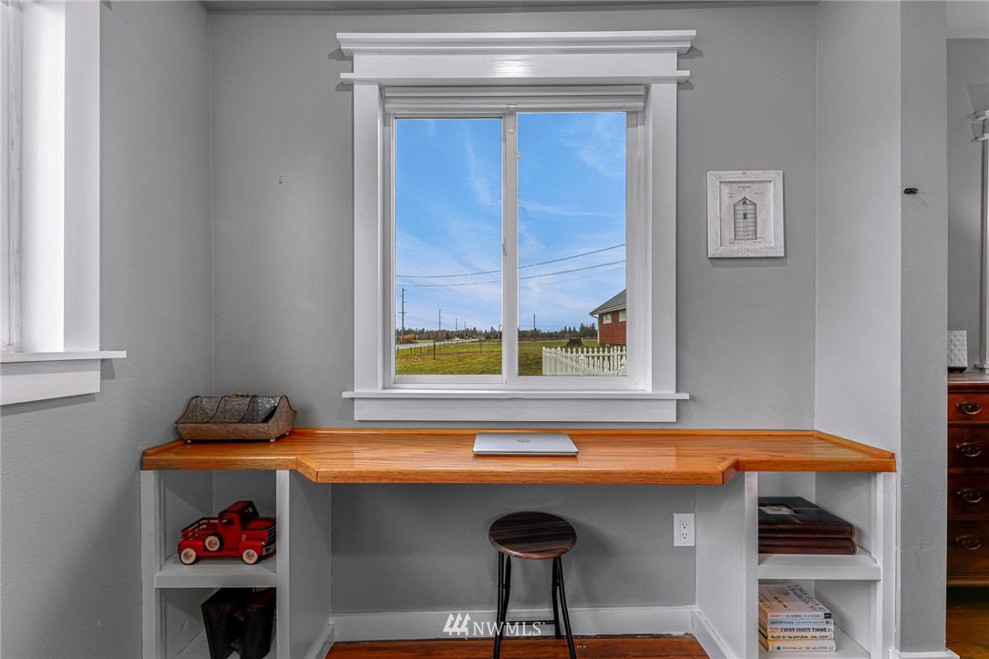 6464 Hannegan Road Lynden, WA 98264 - Photo 5 of 40 Gallery Image 5