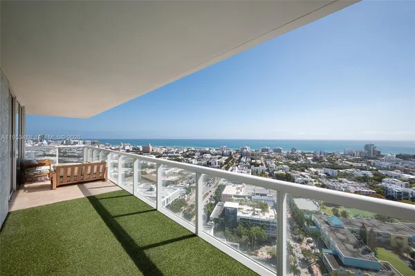 $13,000 | 450 Alton Road, Unit 2810, Miami Beach, FL 33139