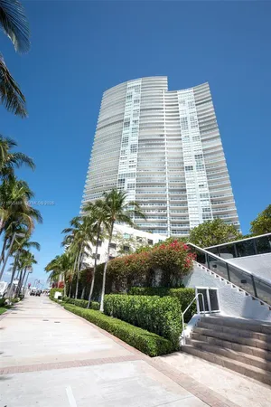 $12,500 | 450 Alton Road, Unit 2810, Miami Beach, FL 33139