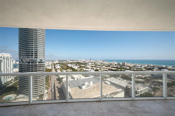 $13,000 | 450 Alton Road, Unit 2810, Miami Beach, FL 33139