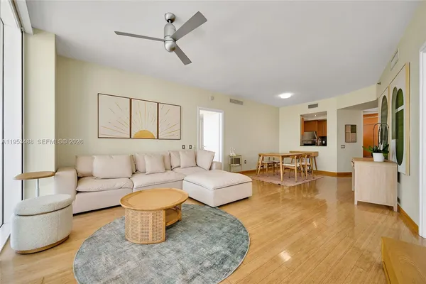 $12,500 | 450 Alton Road, Unit 2810, Miami Beach, FL 33139