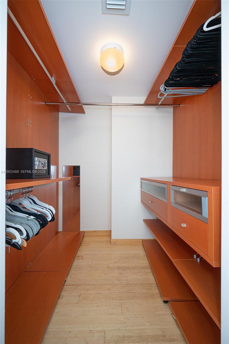 450 Alton Road, Unit 2810 Miami Beach, FL 33139 - Photo 27 of 39