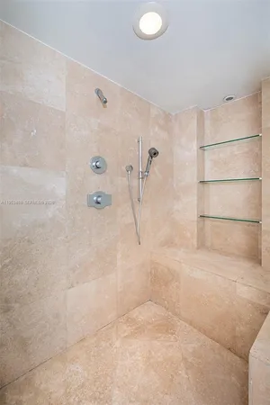 $12,500 | 450 Alton Road, Unit 2810, Miami Beach, FL 33139