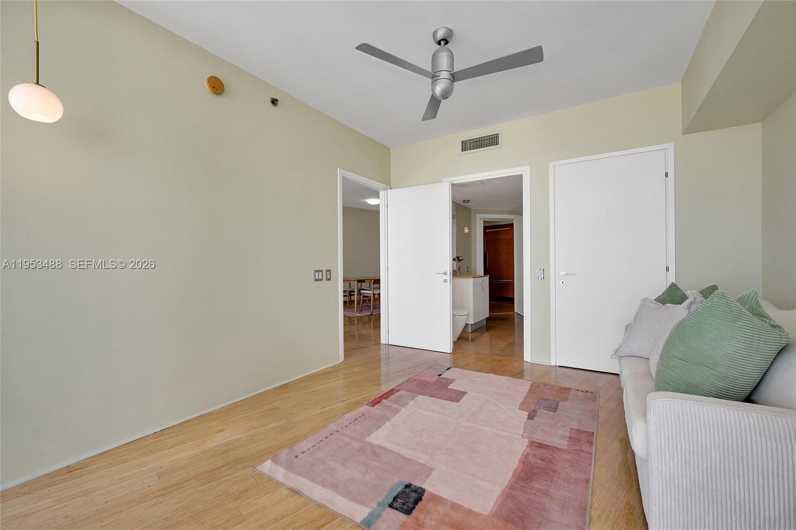 450 Alton Road, Unit 2810 Miami Beach, FL 33139 - Photo 35 of 39