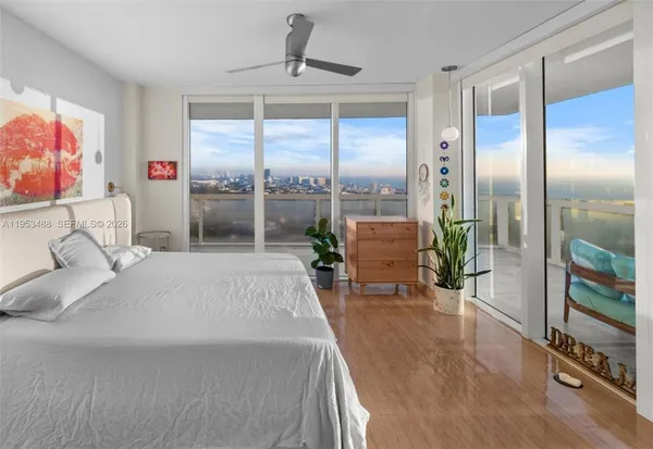 $12,500 | 450 Alton Road, Unit 2810, Miami Beach, FL 33139