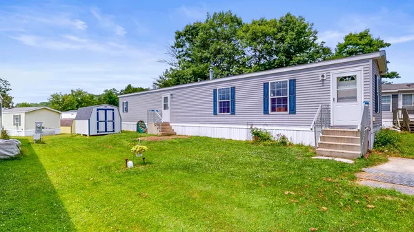 $94,900 | 37 Village Drive, Lewiston, ME 04240