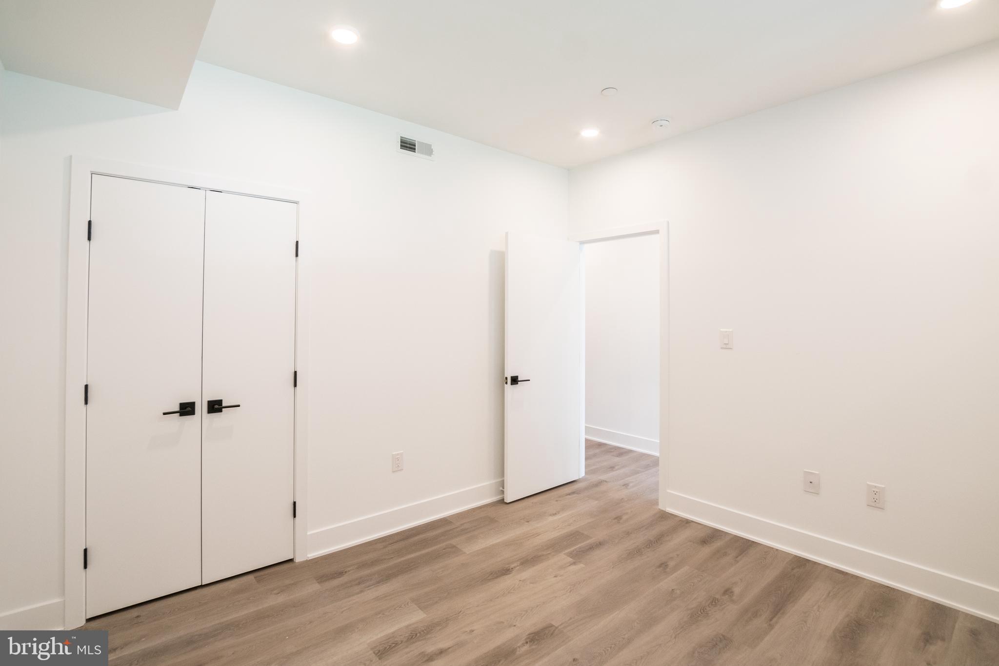 1420 Point Breeze Avenue, Unit 403 Philadelphia, PA 19146 - Photo 11 of 16 a view of an empty room