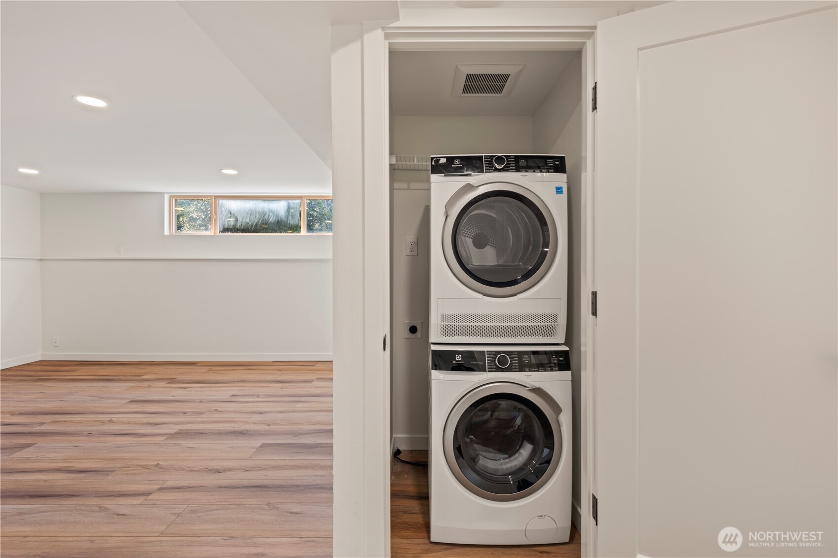 16317 127th Place Southeast Renton, WA 98058 - Photo 31 of 40 Gallery Image 31