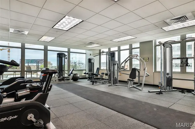 $1,499,000 | 4909 Laclede Avenue, Unit 1401, St. Louis, MO 63108