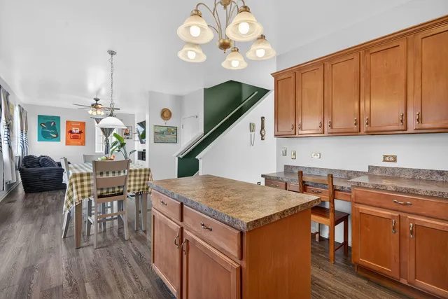 $399,900 | 837 Briarcliff Drive, Minooka, IL 60447