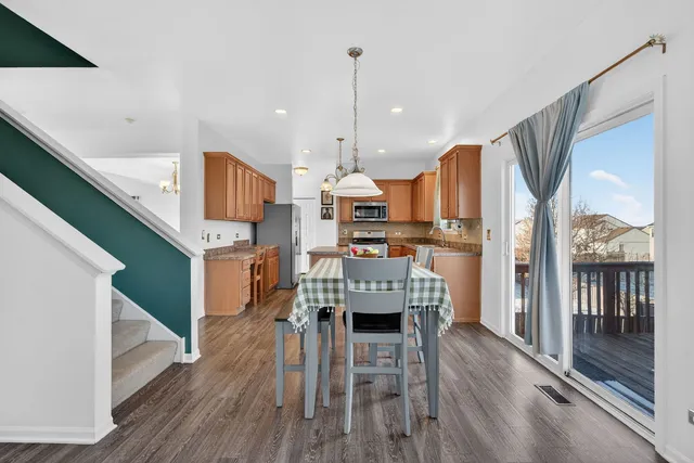 $399,900 | 837 Briarcliff Drive, Minooka, IL 60447