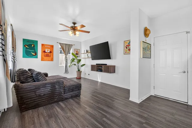 $399,900 | 837 Briarcliff Drive, Minooka, IL 60447