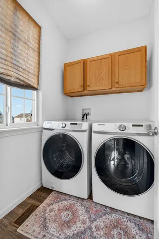 $399,900 | 837 Briarcliff Drive, Minooka, IL 60447