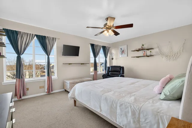 $399,900 | 837 Briarcliff Drive, Minooka, IL 60447