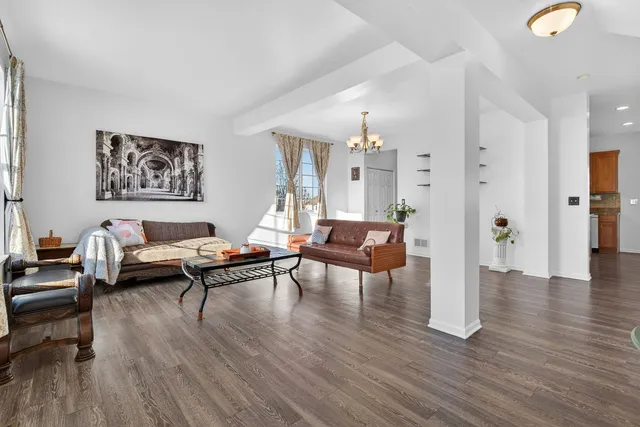 $399,900 | 837 Briarcliff Drive, Minooka, IL 60447