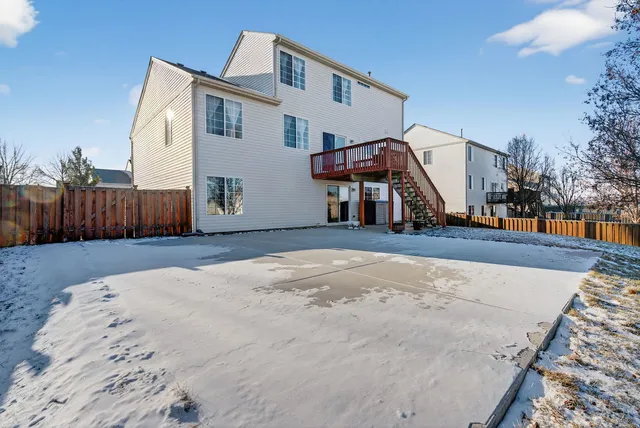 $399,900 | 837 Briarcliff Drive, Minooka, IL 60447