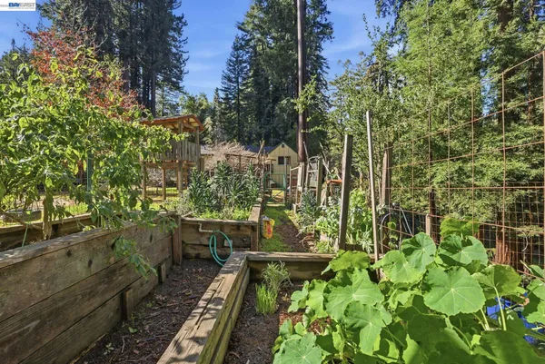 $769,000 | 17741 Comanche Trail, Los Gatos, CA 95033
