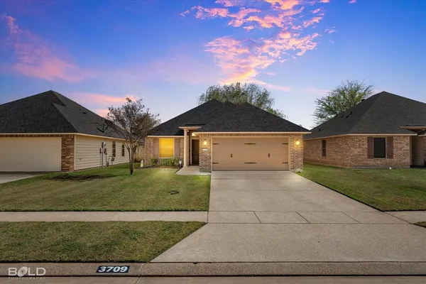 $280,000 | 3709 Sabine Pass Drive, Bossier City, LA 71111