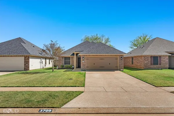 $280,000 | 3709 Sabine Pass Drive, Bossier City, LA 71111