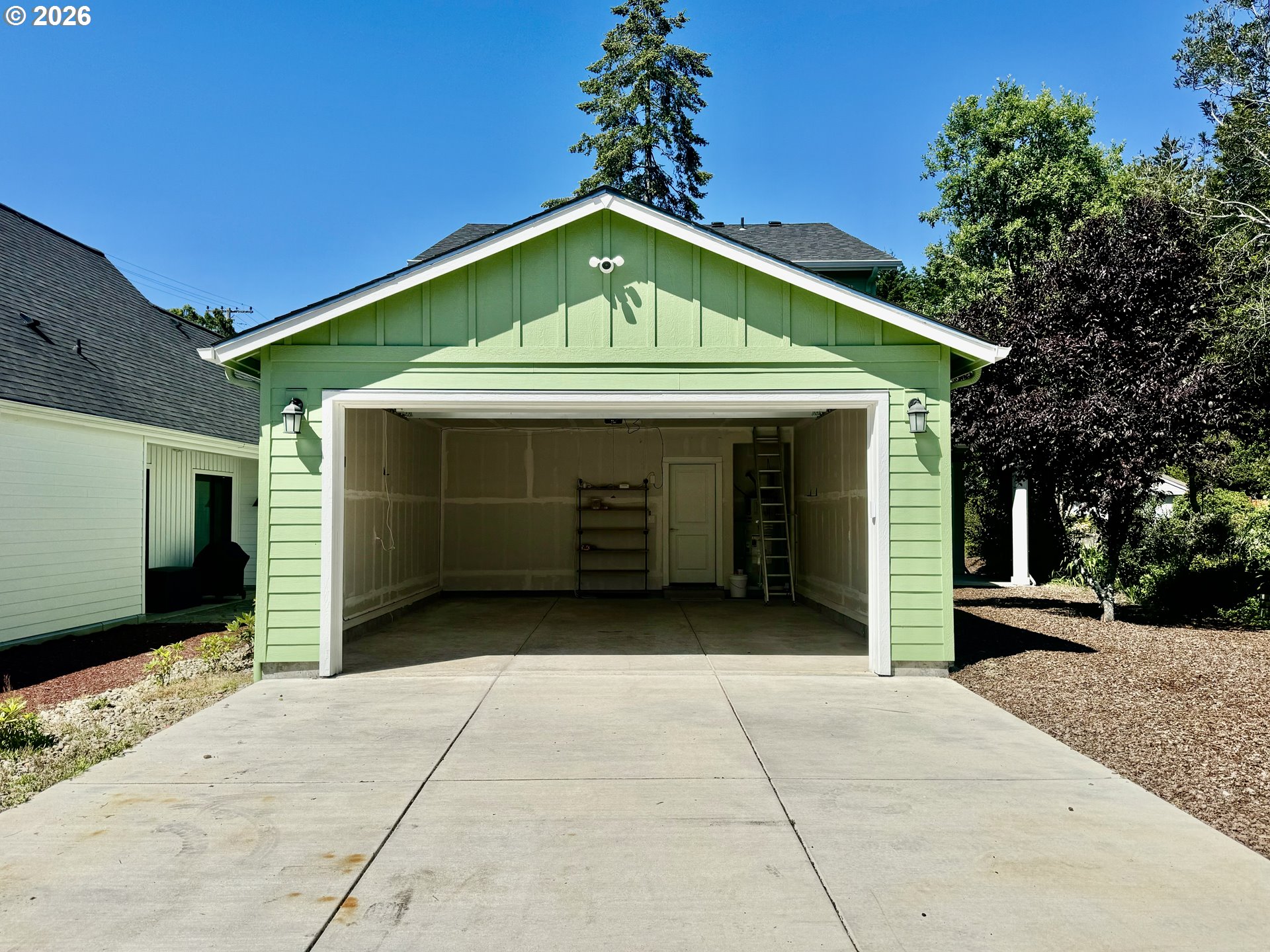 320 Oak Street Florence, OR 97439 - Photo 30 of 39