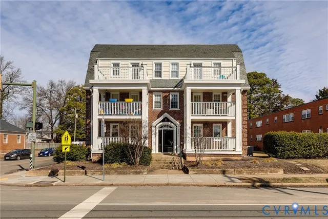 $289,999 | 4524 Grove Avenue, Unit U9, Richmond, VA 23221