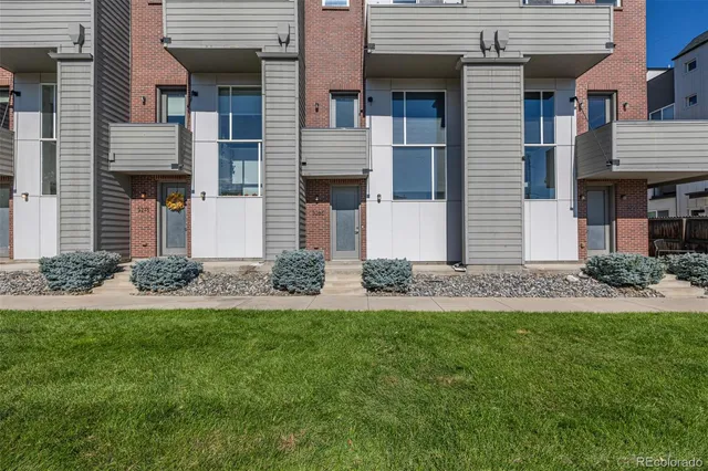 $664,000 | 3265 West 17th Avenue, Denver, CO 80204