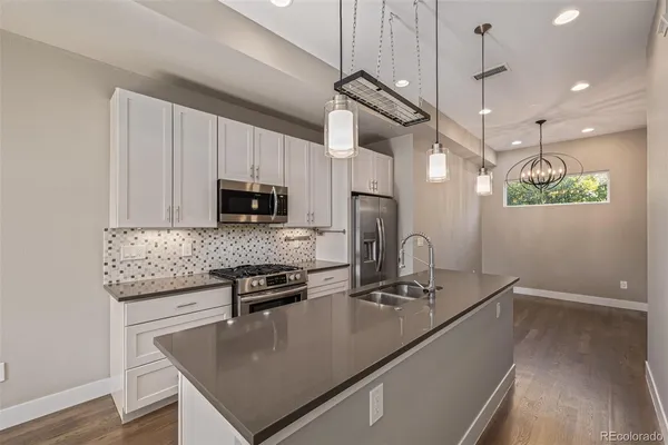 $619,900 | 3265 West 17th Avenue, Denver, CO 80204