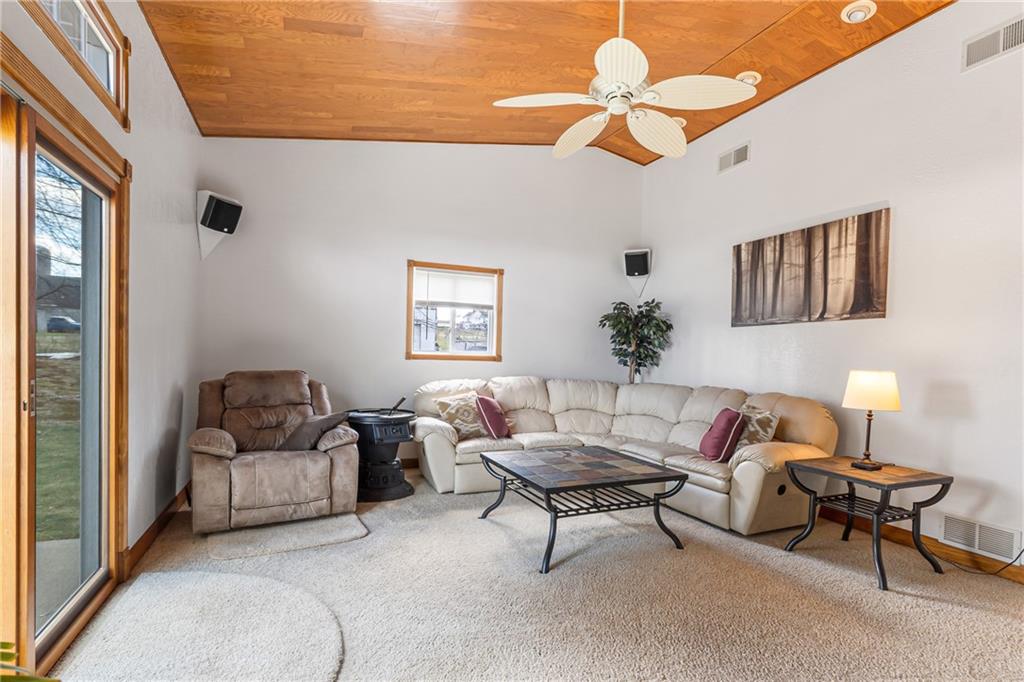 631 Bocktown Cork Road Clinton, PA 15026 - Photo 11 of 41 Gallery Image 11