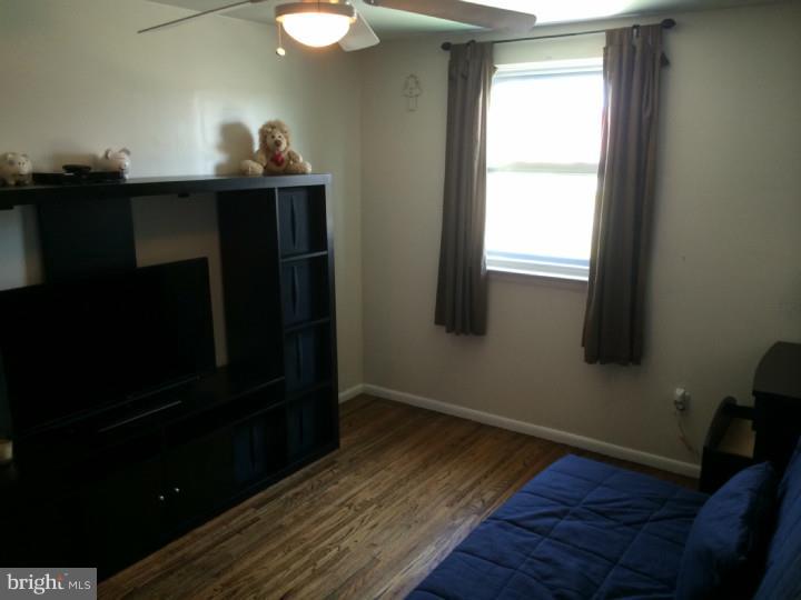9704 Chapel Road Philadelphia, PA 19115 - Photo 12 of 25