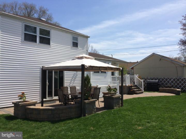 9704 Chapel Road Philadelphia, PA 19115 - Photo 15 of 25