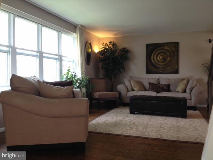 9704 Chapel Road Philadelphia, PA 19115 - Photo 21 of 25