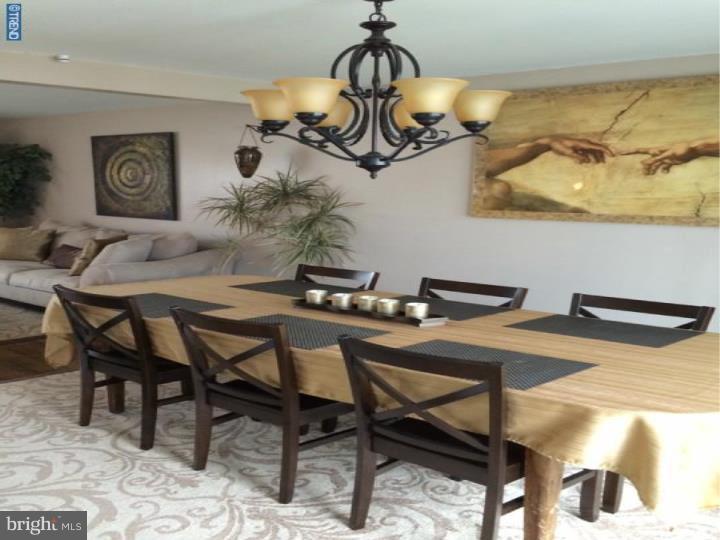 9704 Chapel Road Philadelphia, PA 19115 - Photo 10 of 25