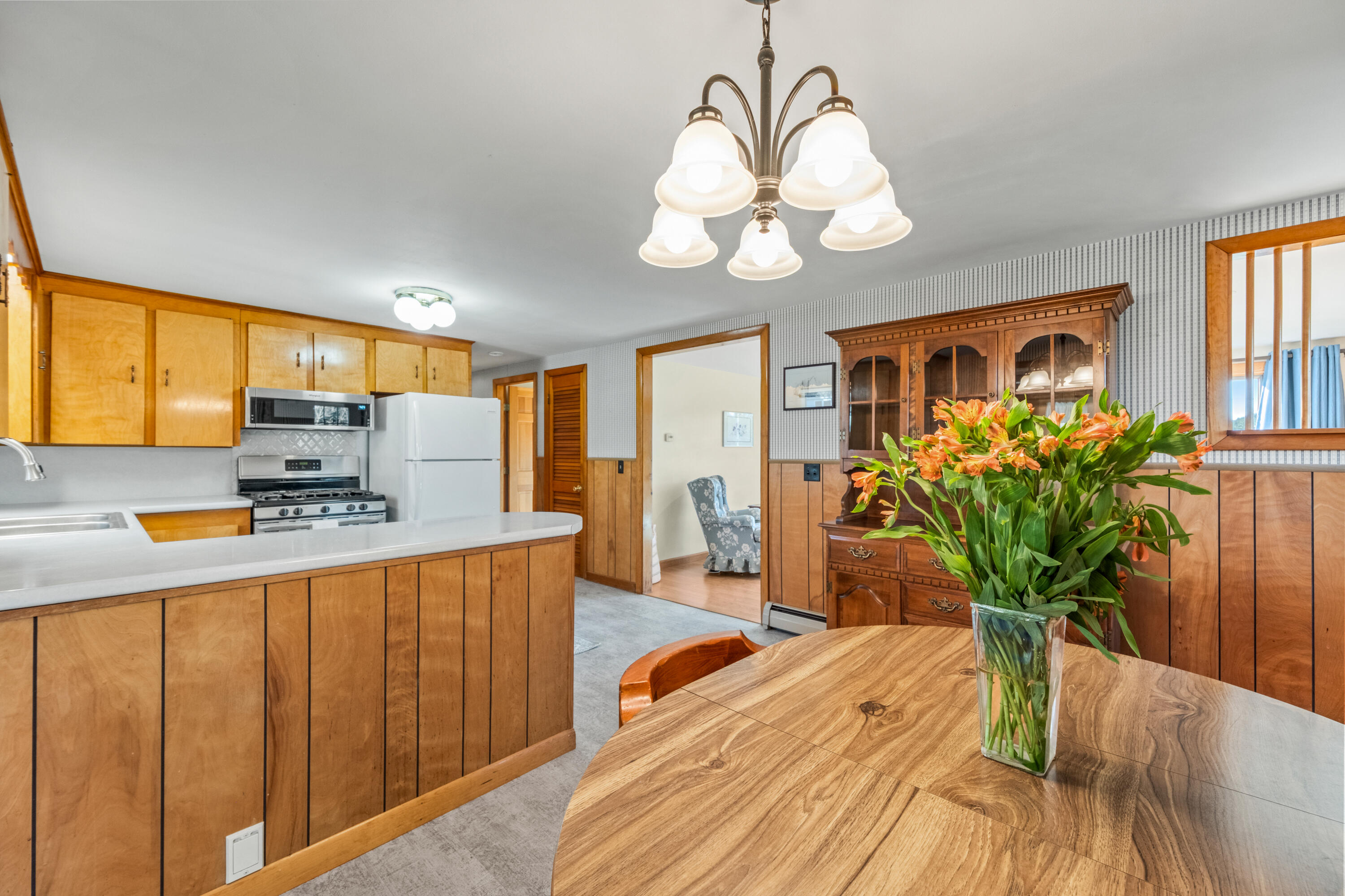 38 Conary Lane Warren, ME 04864 - Photo 11 of 74 Dining area