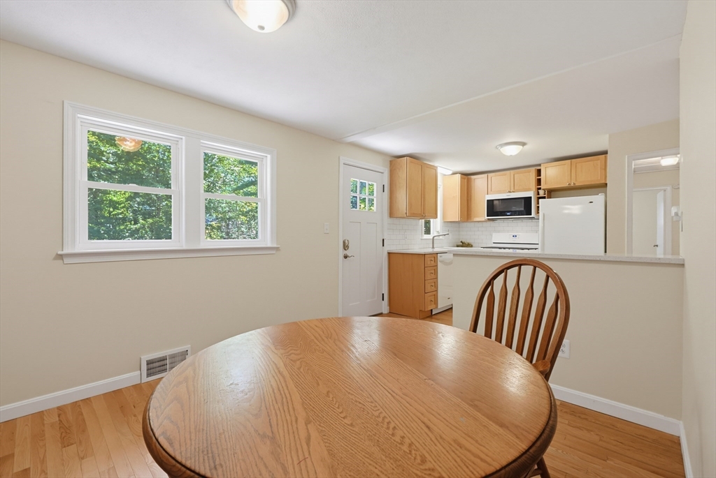 71 Carpenter Road Walpole, MA 02081 - Photo 10 of 30 Gallery Image 10