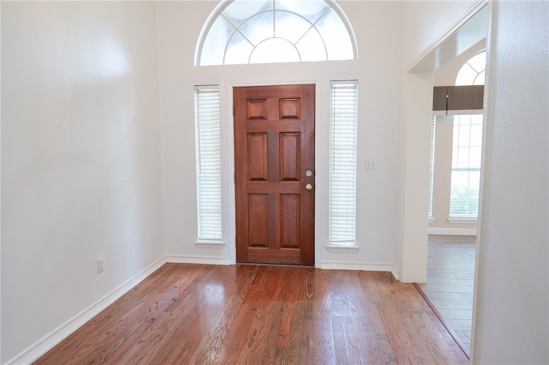 5131 High Bank Drive Corpus Christi, TX 78413 - Photo 4 of 37