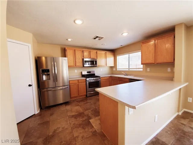 $2,150 | 348 Bella Calabria Avenue, Las Vegas, NV 89183