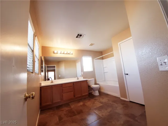 $2,150 | 348 Bella Calabria Avenue, Las Vegas, NV 89183