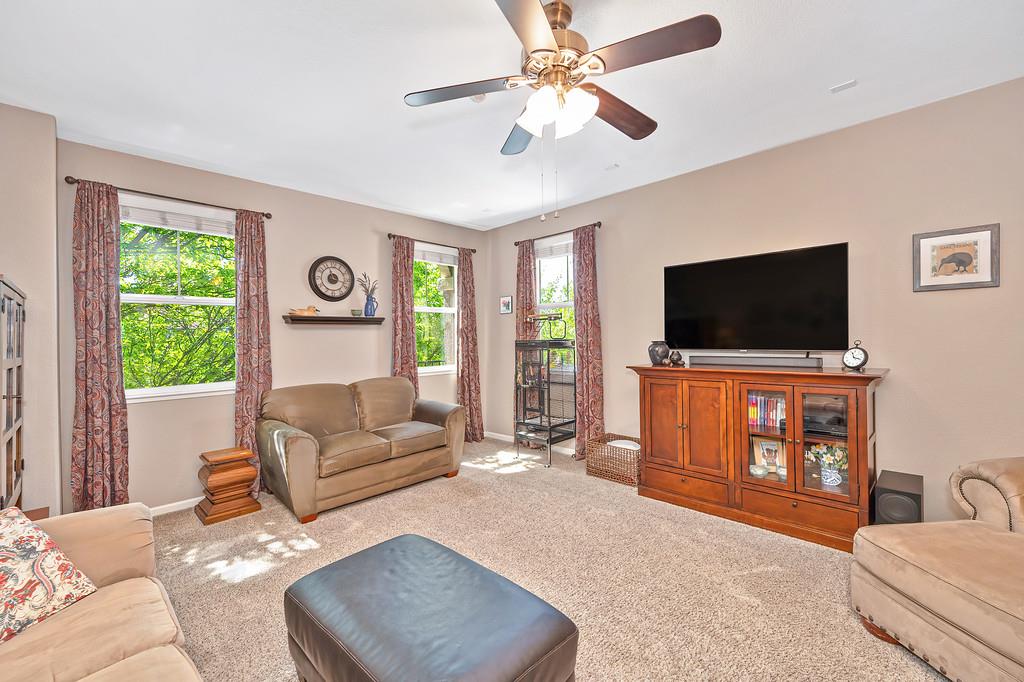 2603 Las Palomas Loop Lincoln, CA 95648 - Photo 5 of 22 a living room with furniture and a flat screen tv