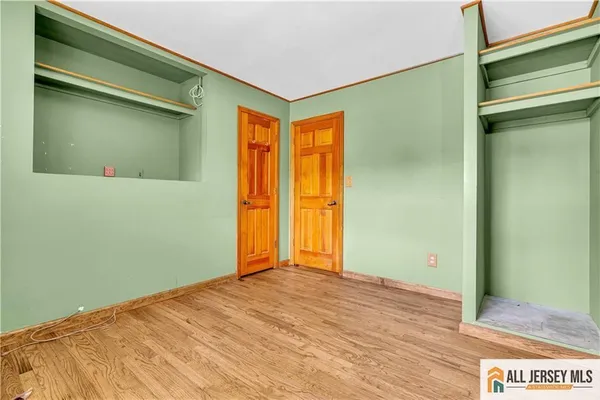 $799,999 | 8 Whitehall Avenue, Edison, NJ 08820