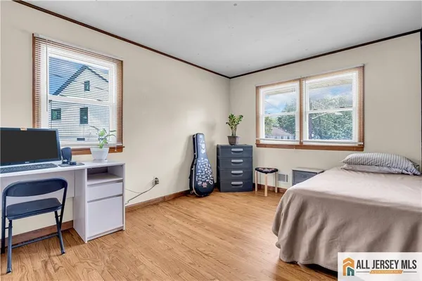 $799,999 | 8 Whitehall Avenue, Edison, NJ 08820