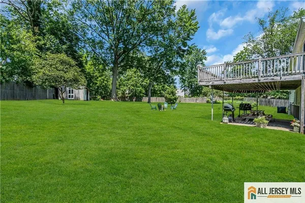 $799,999 | 8 Whitehall Avenue, Edison, NJ 08820