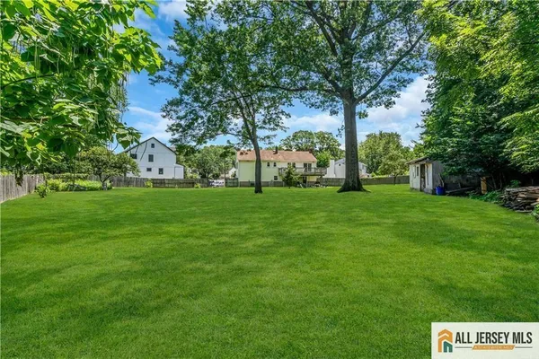 $799,999 | 8 Whitehall Avenue, Edison, NJ 08820