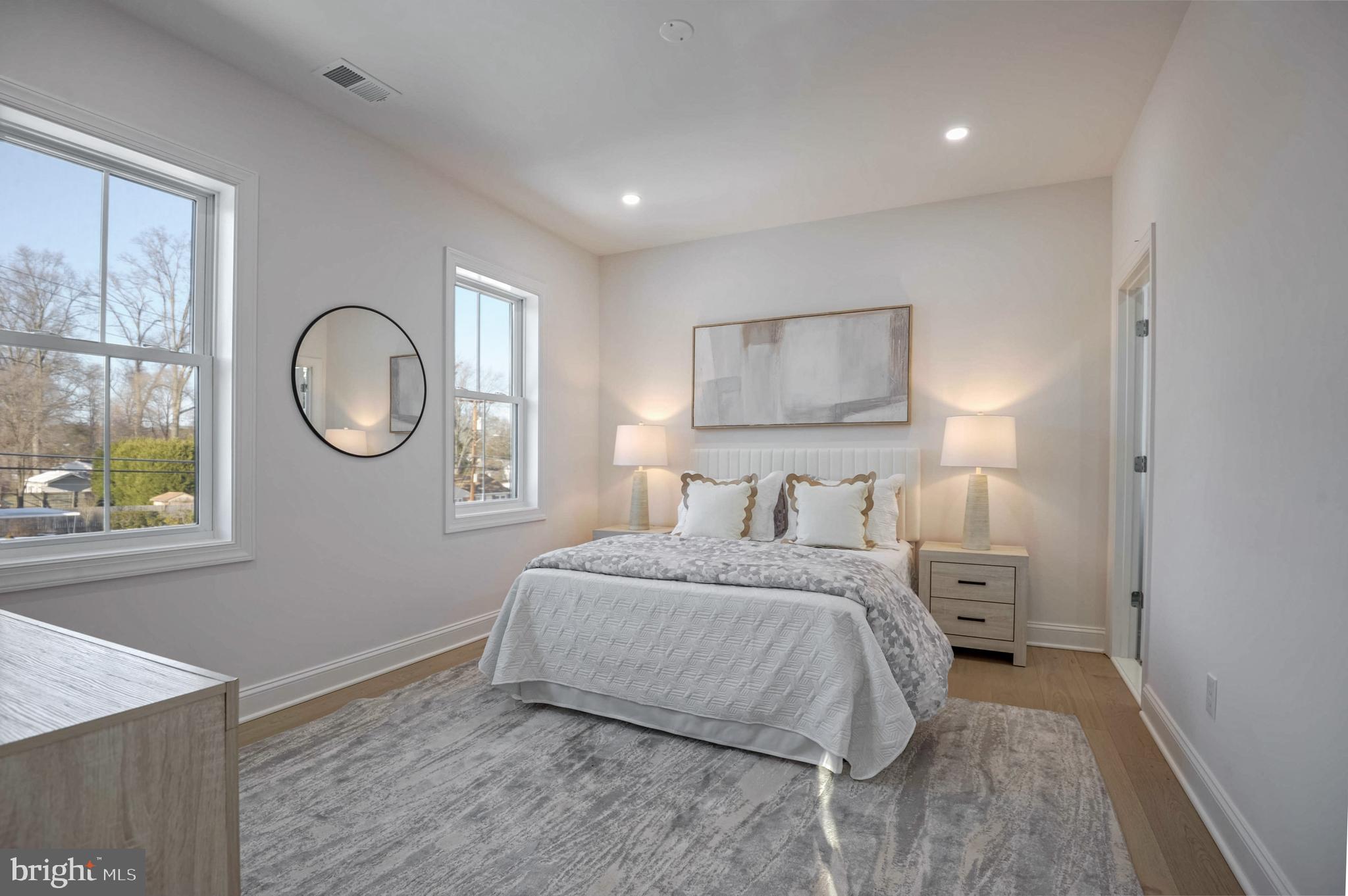 1809 Shenandoah Road Alexandria, VA 22308 - Photo 41 of 77 2nd Bedroom with Ensuite Bathroom and Walk-in.
