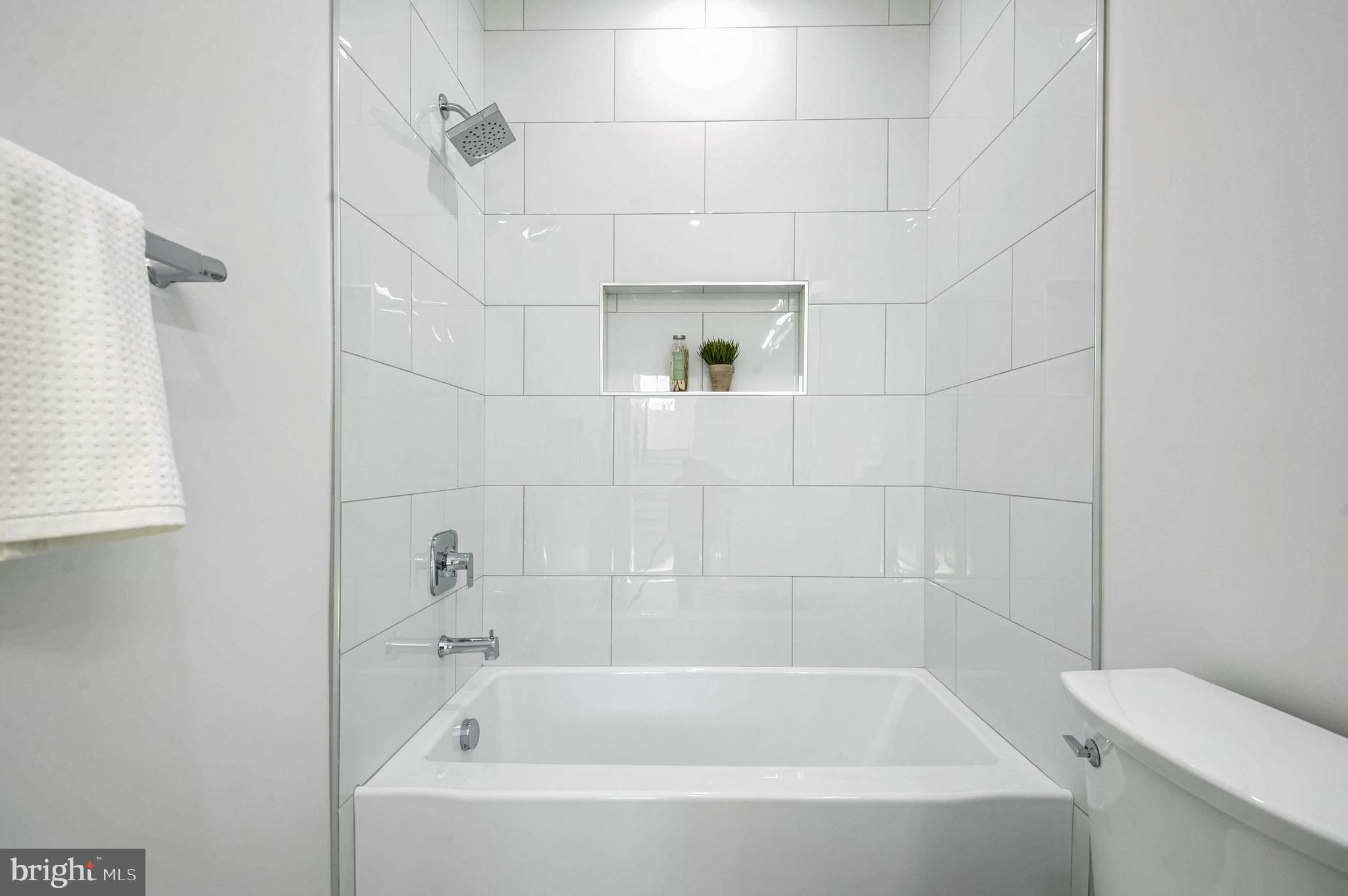 1809 Shenandoah Road Alexandria, VA 22308 - Photo 49 of 77 Tub Shower Combo in the hall bathroom.