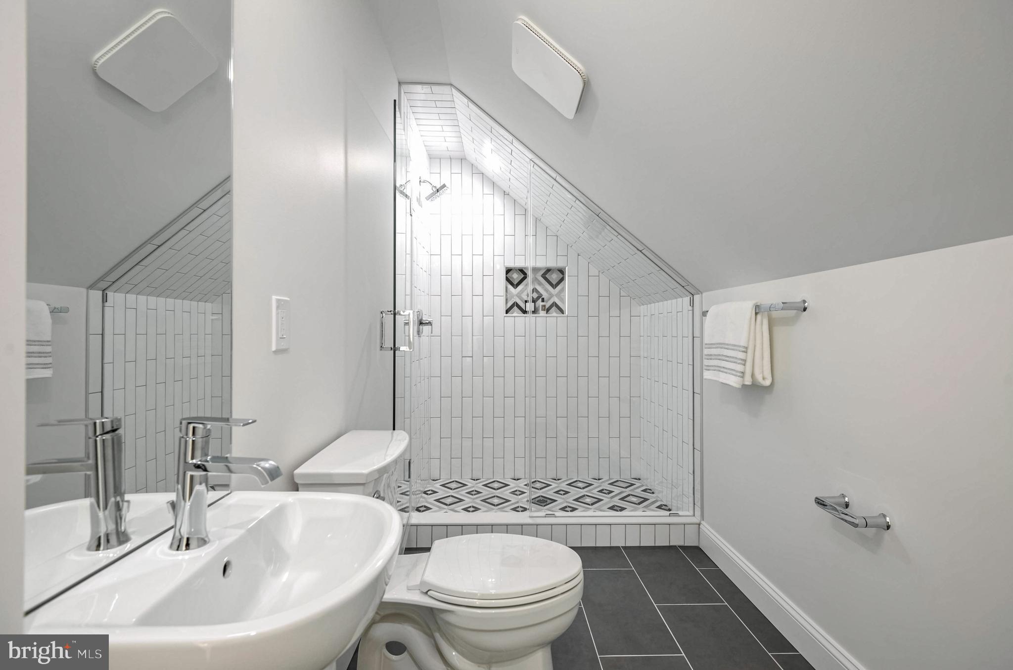 1809 Shenandoah Road Alexandria, VA 22308 - Photo 55 of 77 4th Full Bathroom on the Loft Level. Tile Floor.
