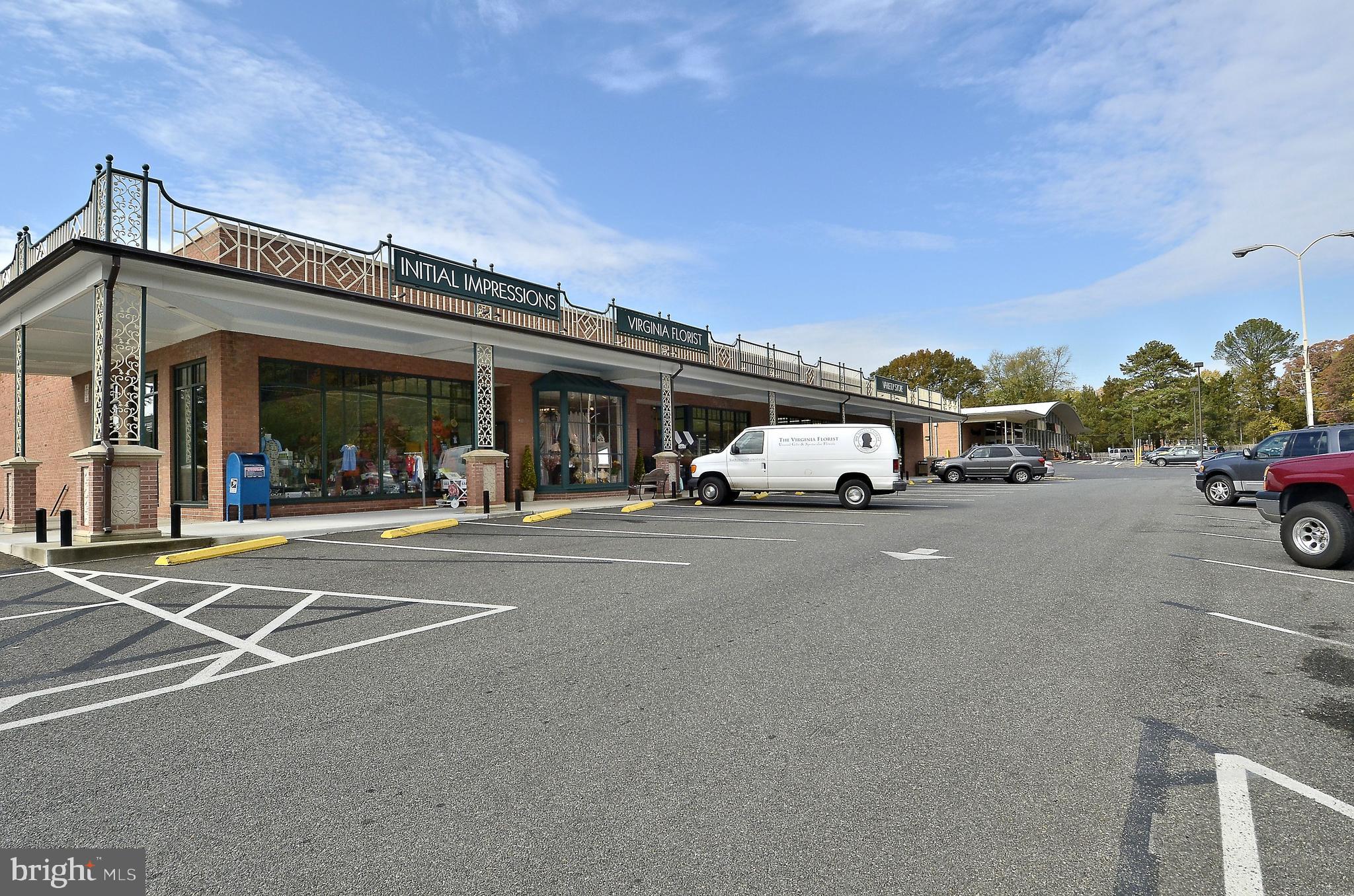 1809 Shenandoah Road Alexandria, VA 22308 - Photo 67 of 77 Hollin Hall Retail and Dining.